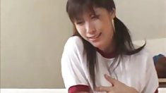 Ասիական լեսբիներ խաղում են միասին